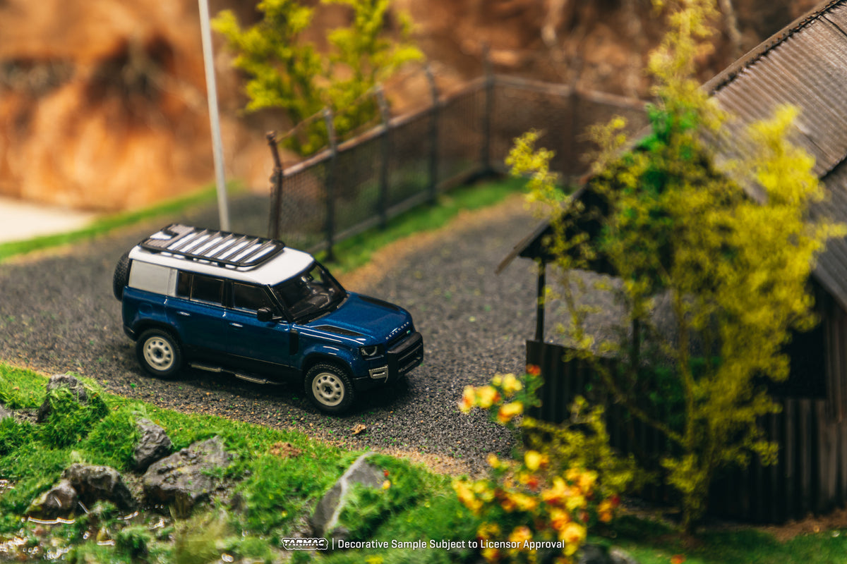 1/64 SUV 110 Blue