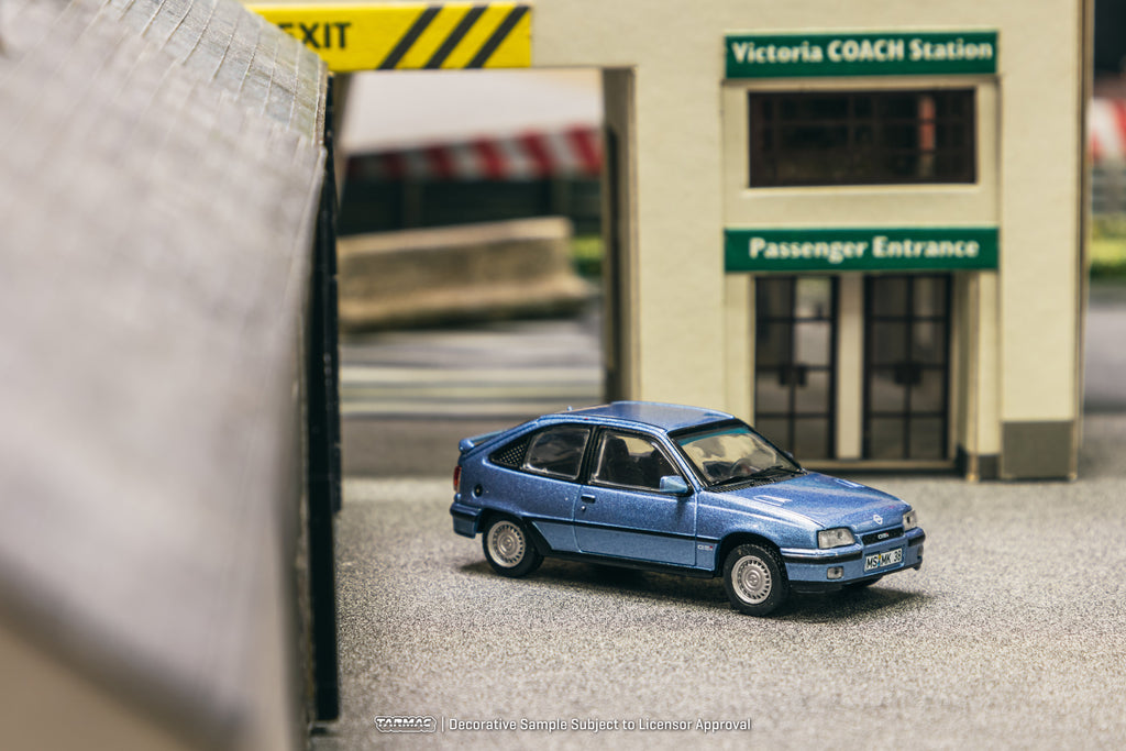 1/64 Compacte Hatchback Metallic Blauw