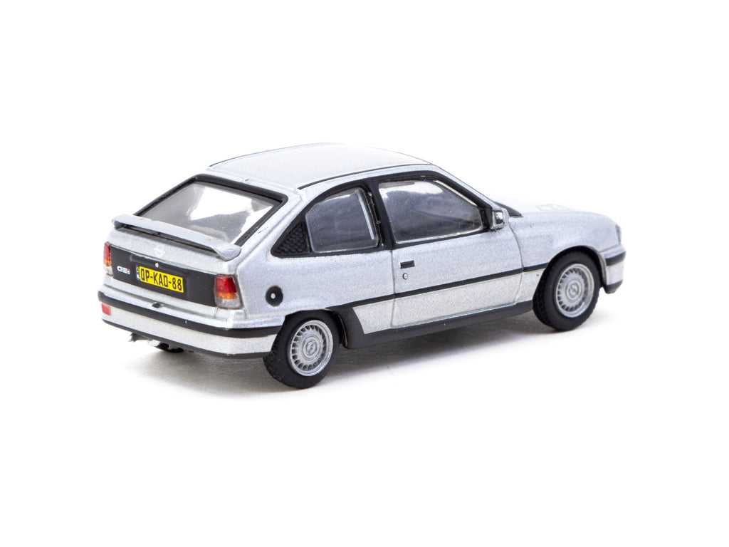 1/64 Compacte Hatchback Zilver