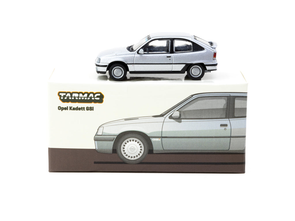 1/64 Compacte Hatchback Zilver