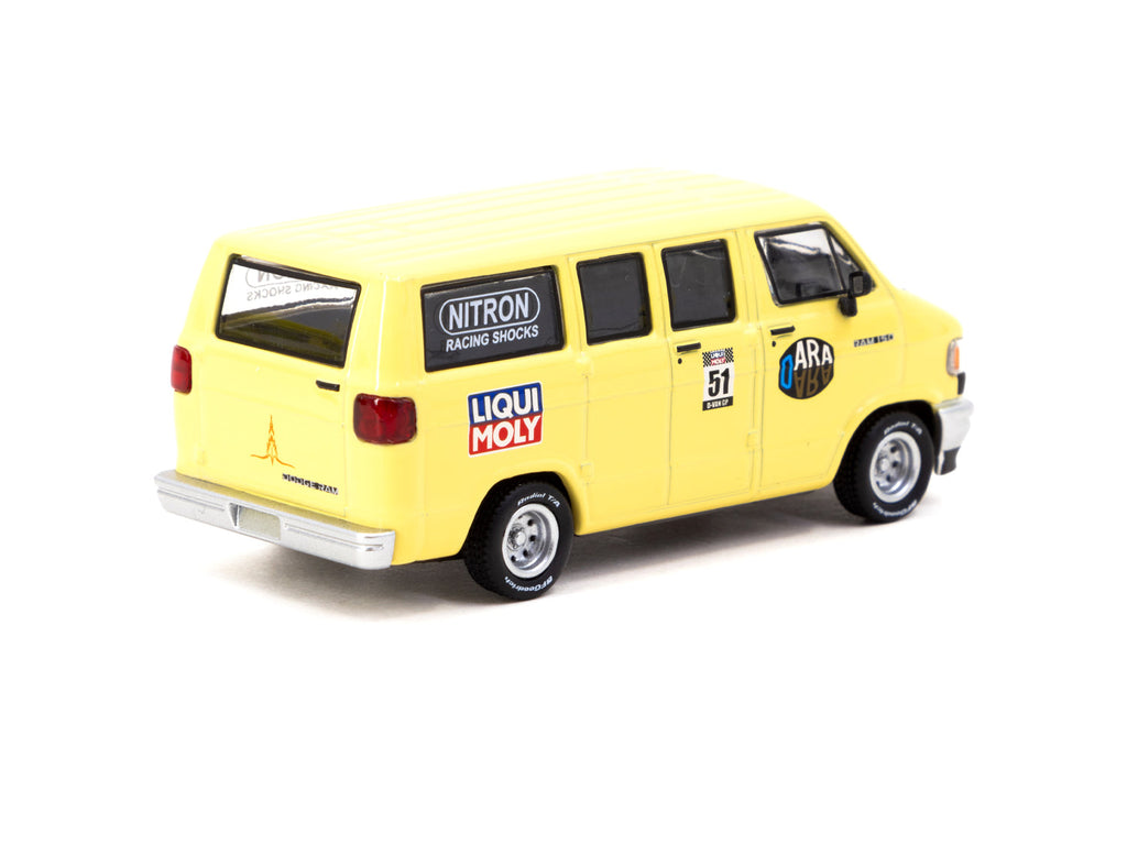 1/64 Van Yellow